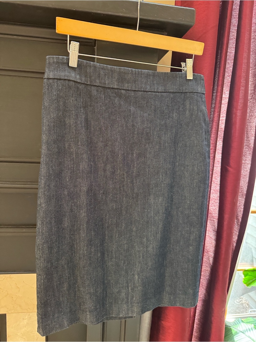 J. CREW dark Blue Denim stretch Pencil Skirt sz 8
